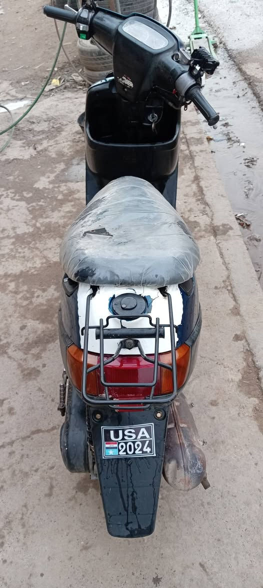 السلام عليكم ماطور بوتين حديث للبيع وارمانيه شغاله لايت هورن بقلايه تشاير ماطور  كمل ا لسعر 300   وبي مجال شراي يتصل غير متواجد على الفيس***********
