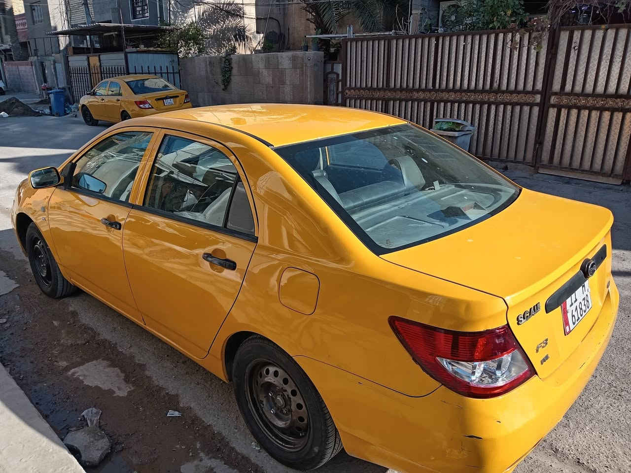 للبيع بيوايدي ٢٠١٩ مكفوله كفاله عامه من كير محرك رقم كليزي تخم تاير جديد  السياره حره  بسمي سنويه مكفوله من الصبغ بغداد الشعب *********** السعر ٧٣  وبيهه مجال للطيبين سياره بيه منظوت غاز. وبنزين
