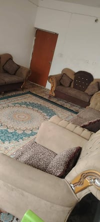 تخم ١٠ مقاعد تسكام ثقيل نضيف الي يريده يتصل برقم السعر ٣٠٠ 07811441243