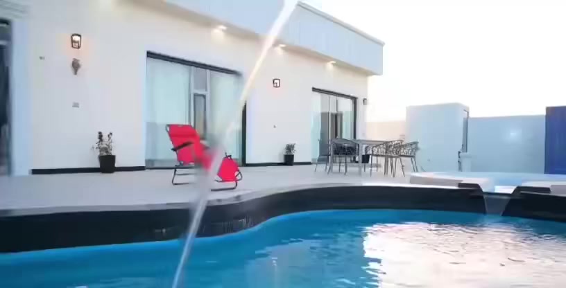 مزرعة للإيجار اليومي 🏡🌳
📍 الموقع: بغداد – ابو غريب 

✔️ أجواء هادئة ومناسبة للعوائل

✔️ مساحة واسعة وخدمات متوفرة

✔️ مثالية للراحة والونسة

📌 للحجز والاستفسار يرجى الاتصال أو المراسلة على واتساب: 

 📞 ***********

 موثق في تطبيق اجرلي لسياحة المزارع في العراق 🇮🇶
