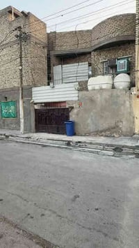 دار للبيع المساحه 200 م  يعتوي على 4 غرف نوم  طابق الارضي استقبال  وصا...