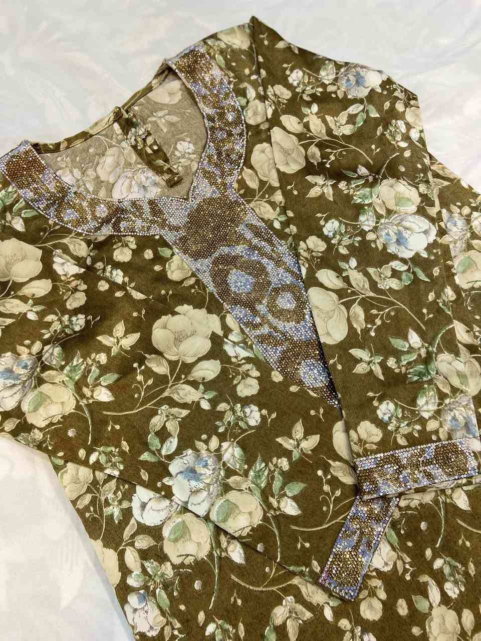 السلام عليكم بنات متوفر مخاوير أطفال ونسائي الاسعار مناسبه كلش  باله نضيفات


**إذا كنت صاحب هذا الإعلان وتريد حذفه لأي سبب، رجاءا أرسل رسالة إلى الدعم الفني**