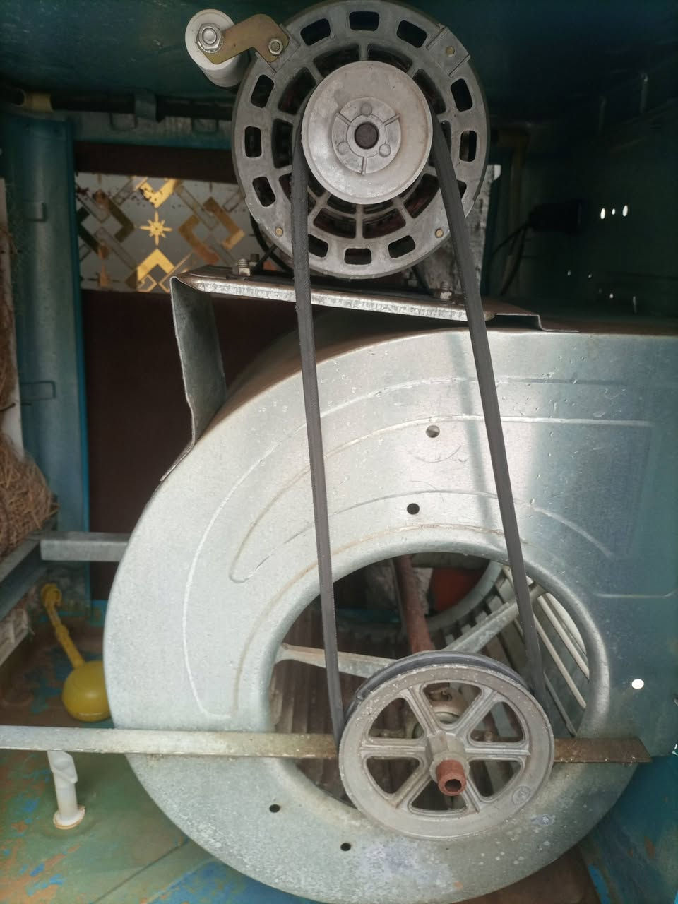 من رخصة الادمن للبيع عدد 2
السعر 200 يعني كل وحده ب100 حي العسكري شارع ابو غزال ***********
