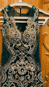 السلام عليكم 
بدلات للبيع للاستفسار 
***********
