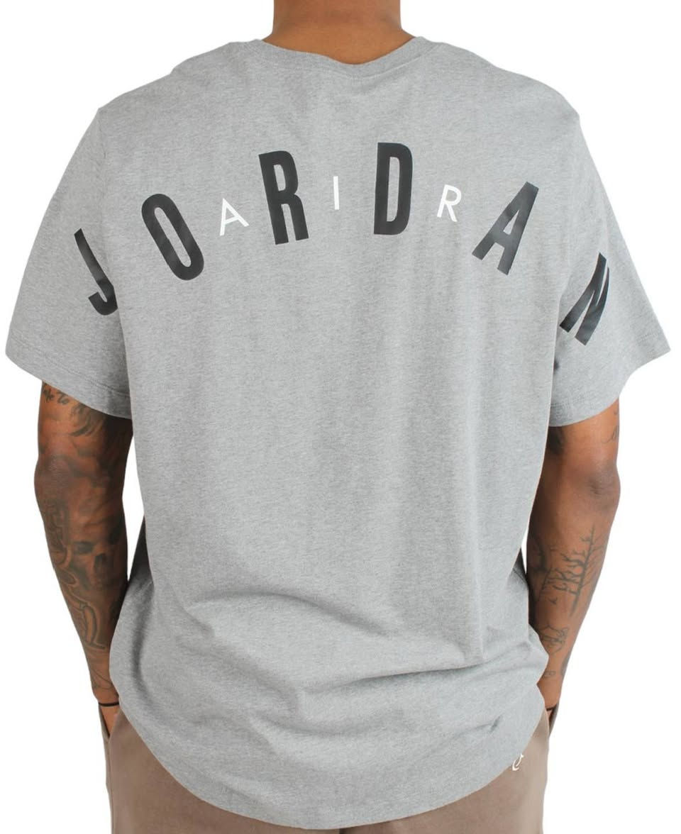 تيشيرت جوردن
اصلي ممستخدم
قياس XXL 
قطن ١٠٠٪
السعر ٢٠ الف
يوجد توصيل


**إذا كنت صاحب هذا الإعلان وتريد حذفه لأي سبب، رجاءا أرسل رسالة إلى الدعم الفني**