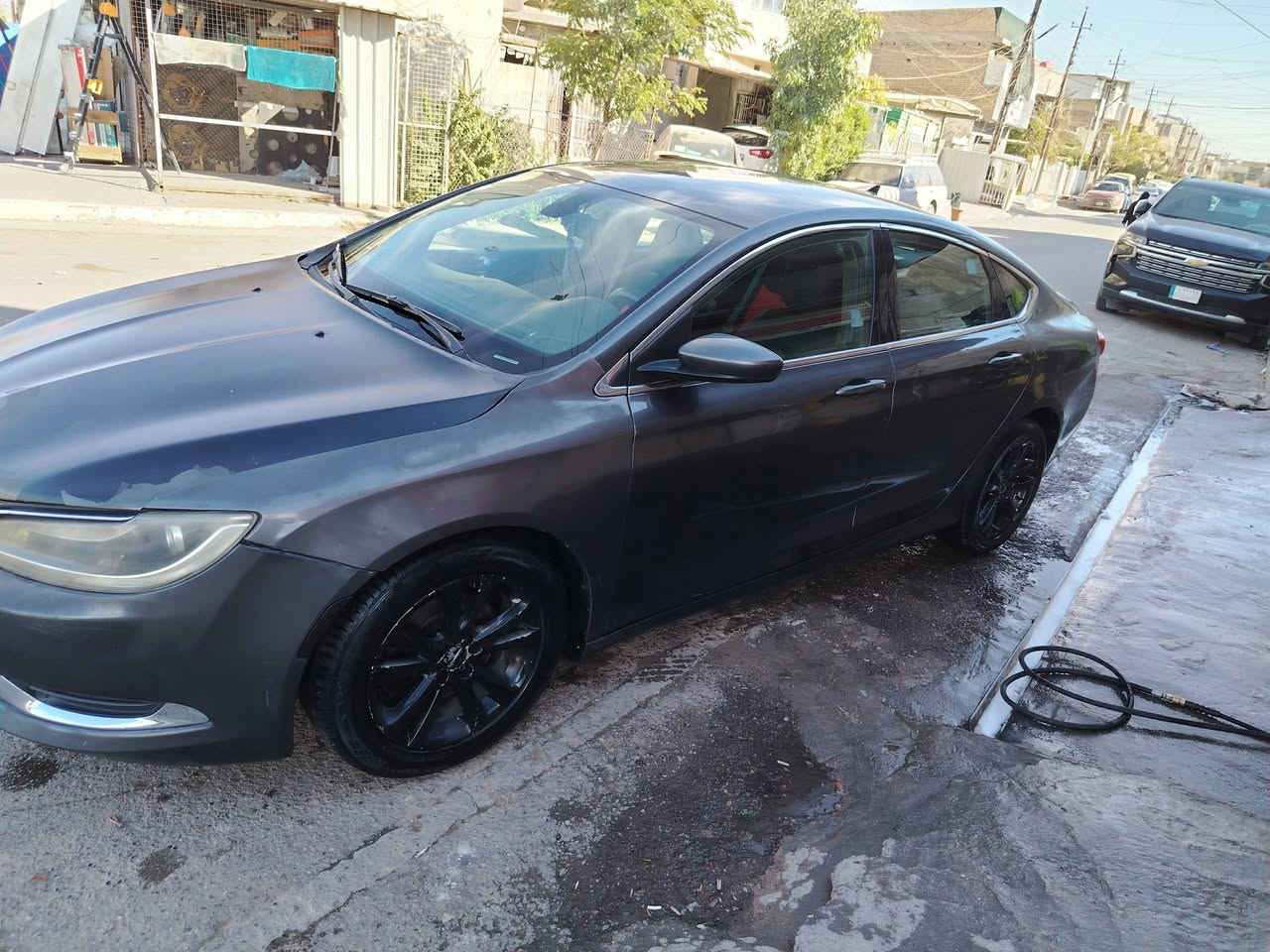 سي ٢٠٠ موديل ١٥ رقم اربيل باسمي تحويل ثاني يوم الموصفات معروفه بصمه شاشه كشن السايق  كهربائي رقم الهاتف *********** بغداد اصليخ ،السعر ٩٠ وبيه مجال شويه
