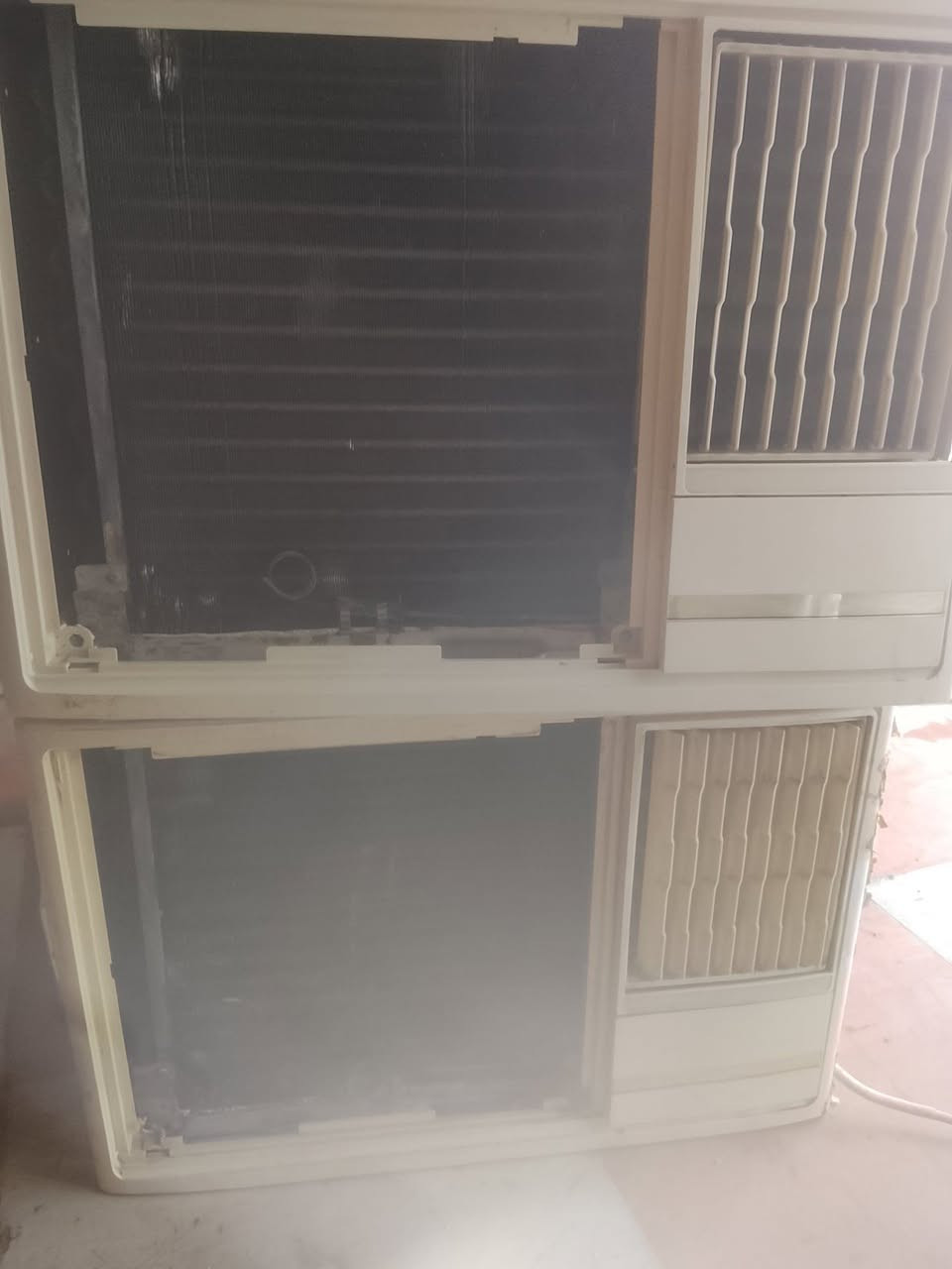 مكيفات طنين شرط فحص وتبريد سعر مكيف 250 اتصل ***********
