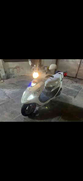 سلام عليكم 
كامكو V2 مكفولة كفاله عامه 
مكينه 150
موديل 2014
السعر مليون 150 وبيه مجال متواجد على فيس 
رقم التليفون ***********
