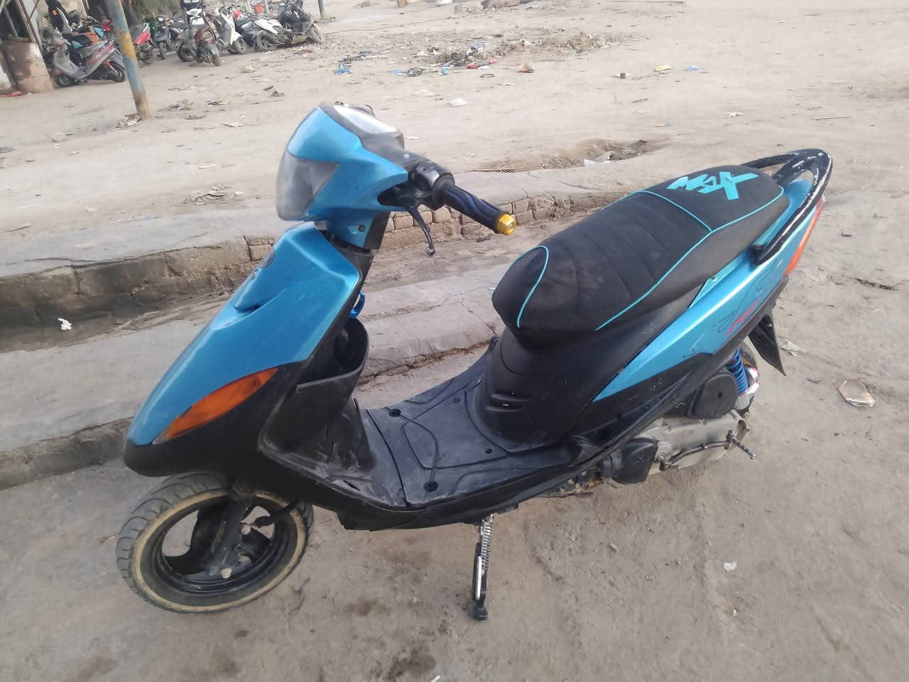 سلام عليكم ماكس عدله للبيع شغاله سلف هندرمكينه ناعمه ماتنسمع دراجه كلش نضيفه لايت بك لايت هورن قفل جنطه يشتغلن سعره 350 بيه مجال مكاني ناصريه مركزحي الزهرايم الشركه الهنديه شراي اتصل وخادمك ***********
