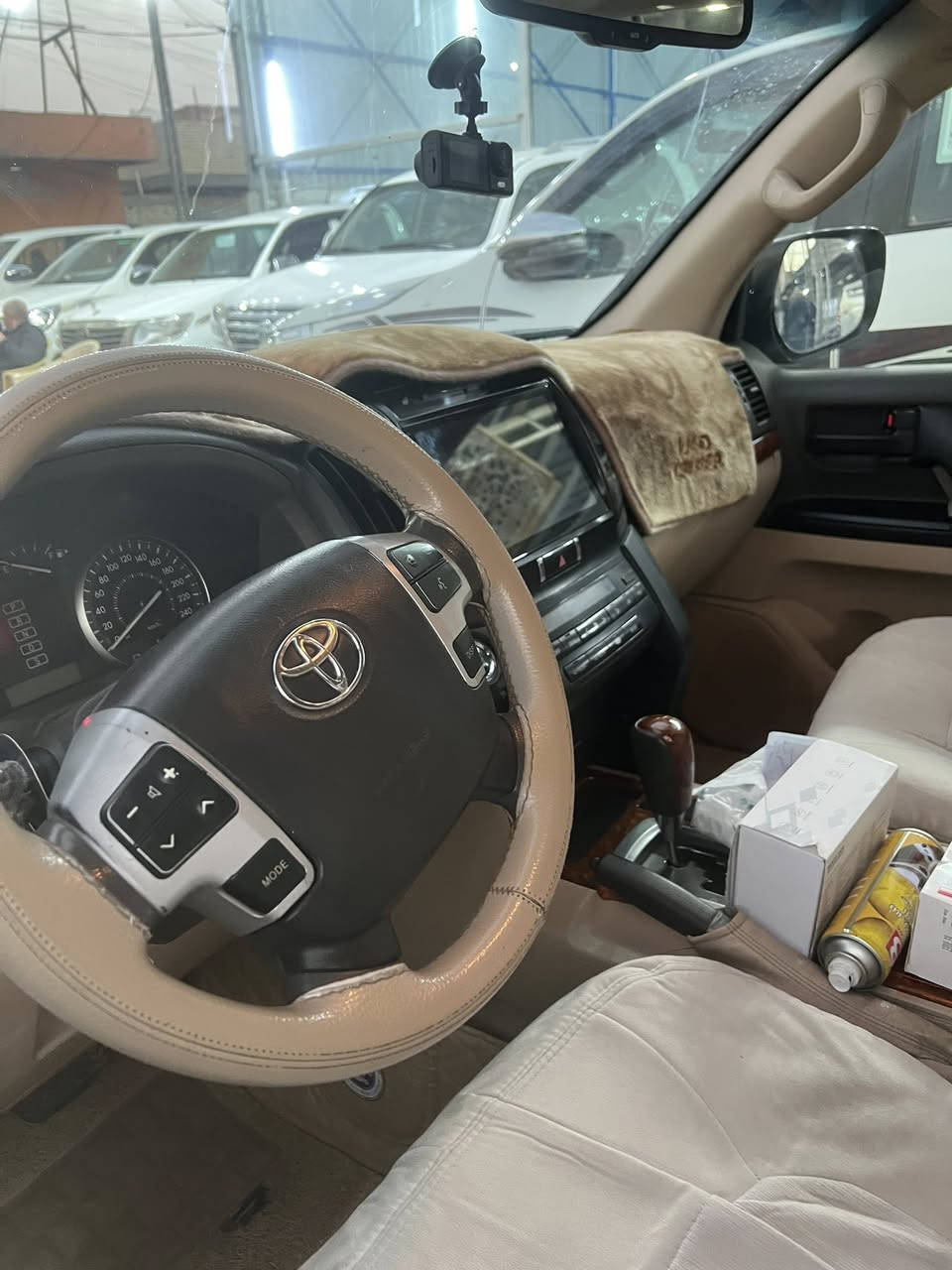 للبيع أو مراوس لاندكروز 2014 كامل المواصفات ***********
