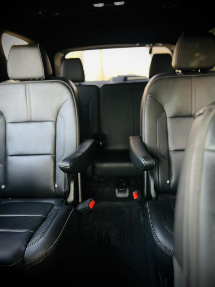 السلام عليكم
ترافرس 2023 RS رقم ميسان فول مواصفات ومواصفات ال RS معروفة 
حادثها بسيط فقط بنيد نفسة معمر ومصبوغ فقط البنيد 
العنوان ميسان مركز المحافظة 
السعر 260 ورقة وبيها مجال بسيط 
للاستفسار ***********
