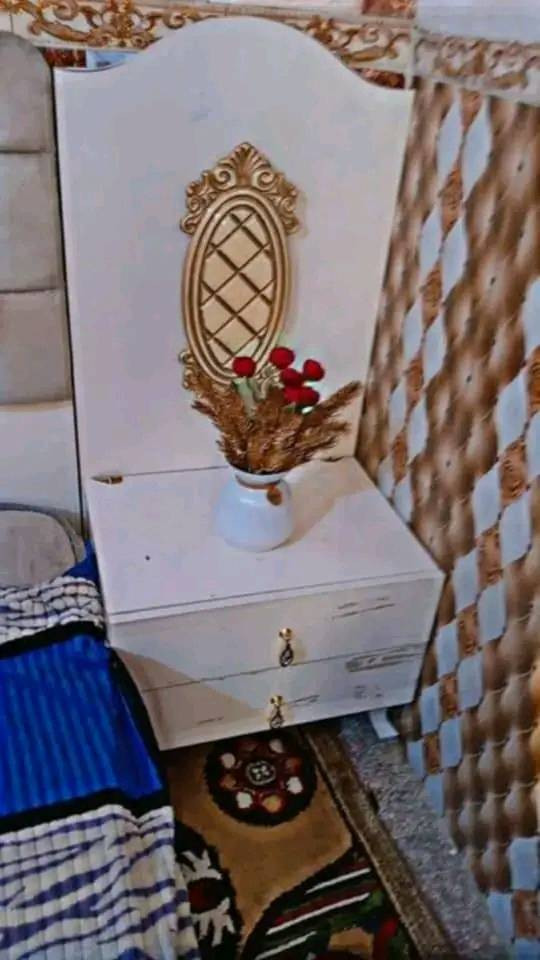 غرفه أخشاب 60الف
ام النفر 
  مدينة صدر قرب سوق الداخل نهاية الورفلي ***********
واستاب
