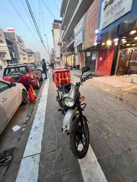 سلام عليكم 

للبيع دايوان 2023
مرقم بغداد 
مكفوله الدراجه محرك كير اشاير 
متصرف ربع دينار على الدراجه كامله مكمله 
السعر المطلوب: 2,250,000 مليونين وميتين وخمسين الف 
توصل فقط على الخط الخاص مغلق 
الرقم :***********
 العنوان بغداد .كراده
