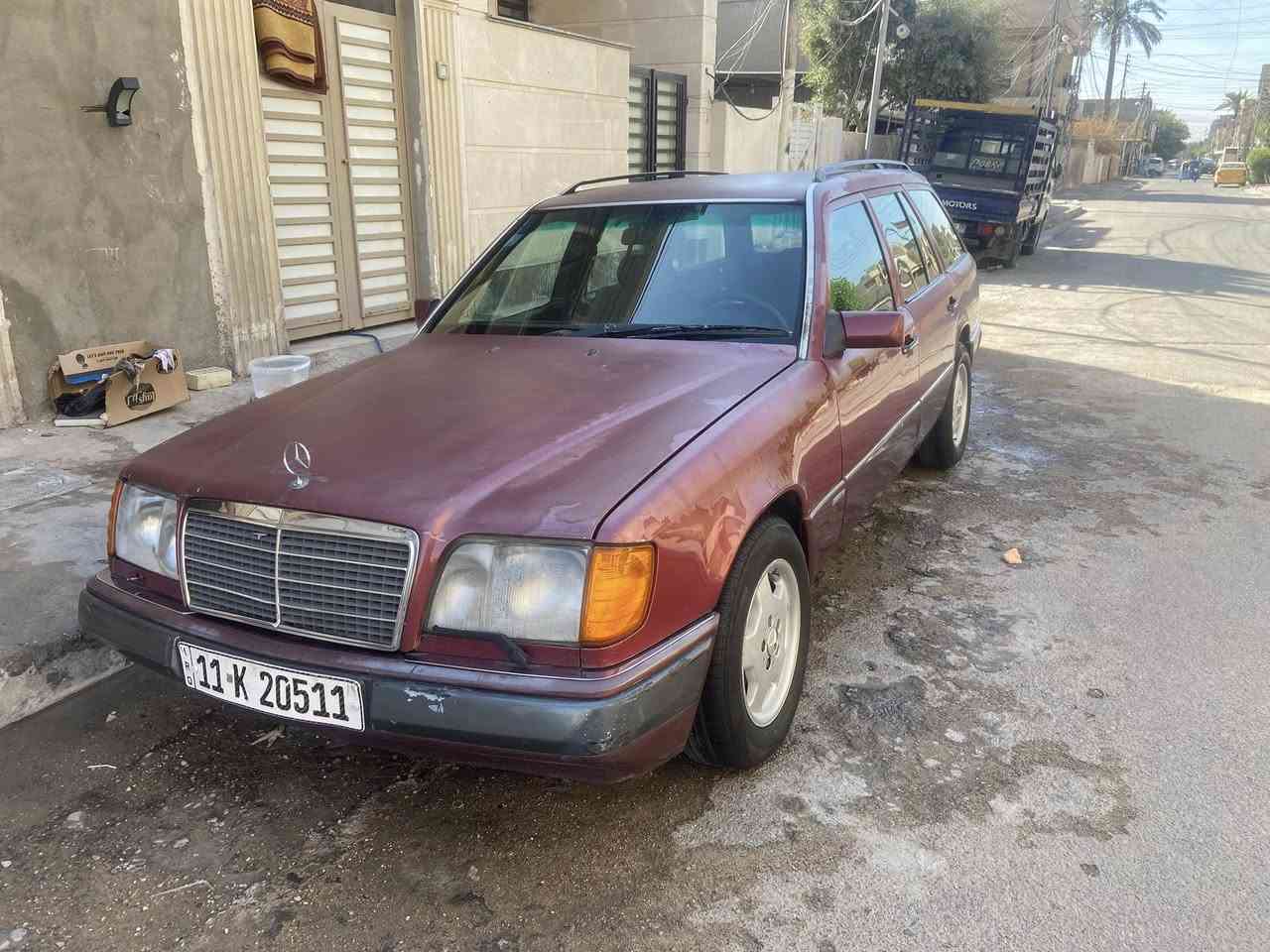 سلام عليكم 
مارسدس دب استيشن للبيع 
موديل 91
مكينه بلاديه 300 بيه تبخير بسيط 
مابيه أي خياس قواعد دبل بلاديه ما ملعوب بيهن 
سياره بلاديه جكات السياره بلاديه 
 مكاني بغداد بياع
 سعره 65 وبيه مجال بسيط 
***********
