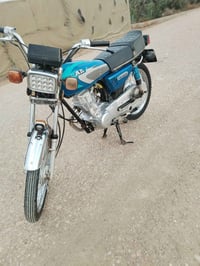 دراجه للبيع 750   ٠٧٧٠٧٨٩٣٠٩٥