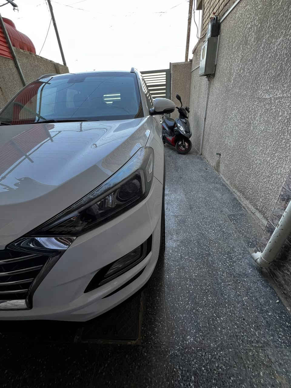 🔚 السلام عليكم
توسان خليجي للبيع  

⚔️ الموديل2020

⚔️الون ابيض 

⚔️محرك 2000دوش جديد ومكفول

⚔️كير اوتو ماتيك 

⚔️3انظمة قيادة 

⚔️مري كهرباء وشفط واشاير بل مري

⚔️اربعه ويل كب 🛞🛞

⚔️بلوجكتور لد 

⚔️تحكم ستيرن جهتين 

⚔️كامرا 🖥️🖥️

⚔️تبريد خير من الله ❄️❄️

⚔️داخل لونين  

تبريد قطعتين 

⚔️ رقم انكليزي بغداد وسنويه بأسمي لحد 2029

⚔️السياره ماشيه 128 الف كم 

⚔️ملاحظه السونار مرفق  🔚  

💵💵السع200 وقابل للتفاوض 

📞📞رقم الهاتف *********** الخاص غير موجود
