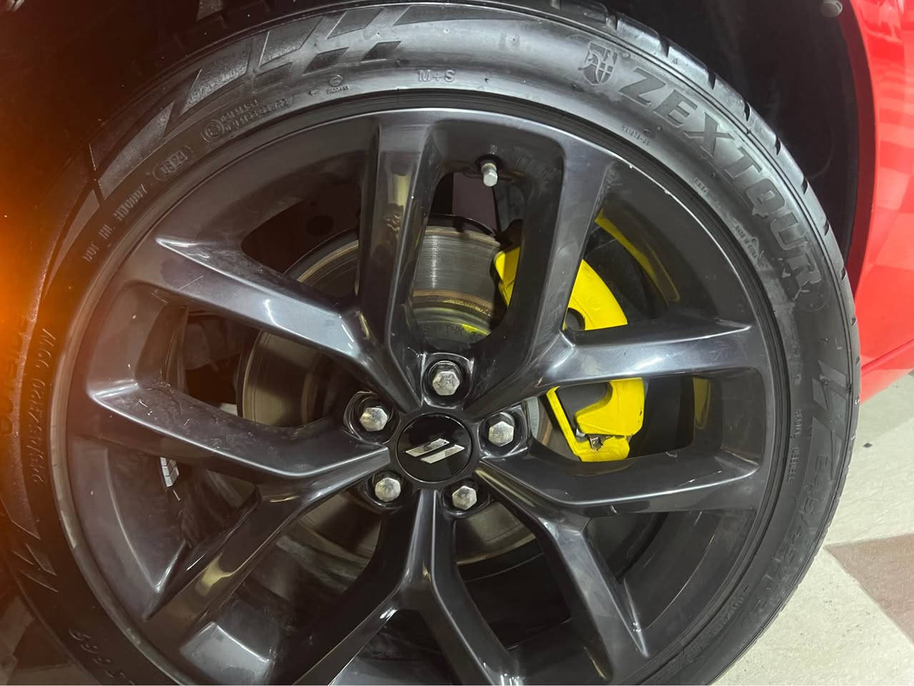 دوج جارجر موديل 2019 لون احمر سيارة جديدة كلين من دعامية الدعامية بدون صبغ وتعديل سيارة جاهزة من كل النوحي كير محرك شرط ماشي 92000 سيارة موصفات sxt المعروفة اضافة داخل جلد لونين رقم سنوية جديد عنوان كركوك *********** كركوك, العراق
