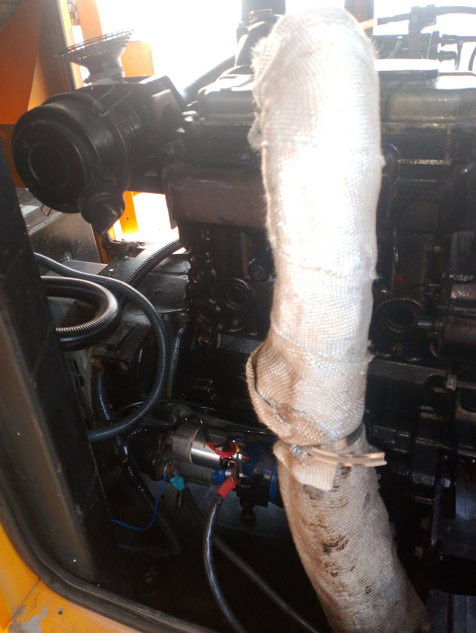 بيركنز مكينة 3سلندر  استندر لاتبخير ولاتنقيص جاهزه
راس توليد 33 كيفي بلادي  ستامفورد مضلع
مكاني ميسان المشرح 
***********
***********
