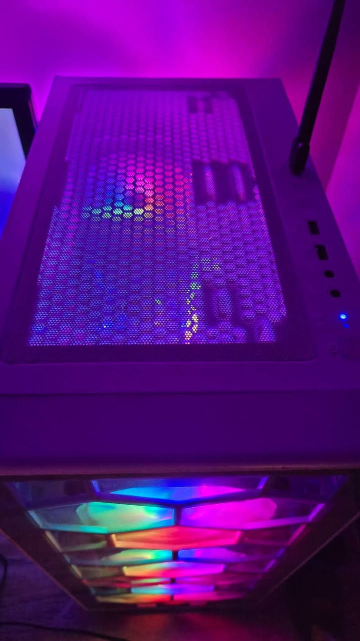 السلام عليكم PC للبيع مستعجل السعر ٨٠٠ الف قفل
موصفات 
AMD Ryzen 5 / 5600

RAM : T. FORCE. 8/×2.  16GB

NVDIA : RTX 2060

SSD : 128 GB

HDD : 500 GB

العنوان : موصل / نينوى 

***********
