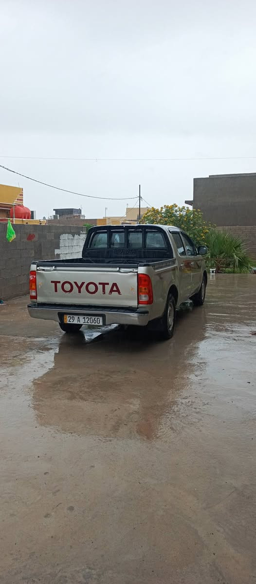 بيكم هايلوكس موديل 2006 مصبوقه حزام جماليه بدون كير عادي حادث بدون فتح  رقم واسط  السعر 115 وبيه مجال ))))))***********))))***********
