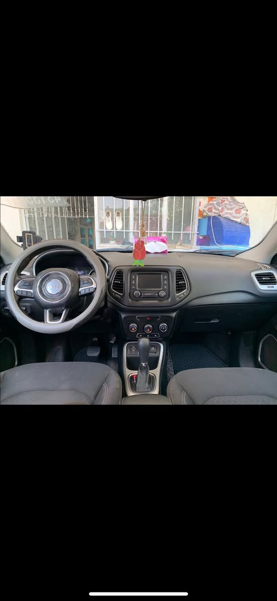 جيب كونباس لبيع فقط
٢٠١٧ فول موصفات سياره مكفوله كفاله عامه من اي شي 
وارد امريكي مبدل بيها دعاميه و شباج فقط ارباكات اثنين طاكات ستيرن و دشبول سياره محرك بلادي ممفتوح ابد دسكات شركه ماشيه ٤٦ الف سياره ممتعوبه 
رقم بغداد حساس داير بصمه دشغيل عن بعد مكان 📍السياره بغداد ابو غريب 
الاستفسار رقم هاذه ***********
السعر 130 وبيها مجال
