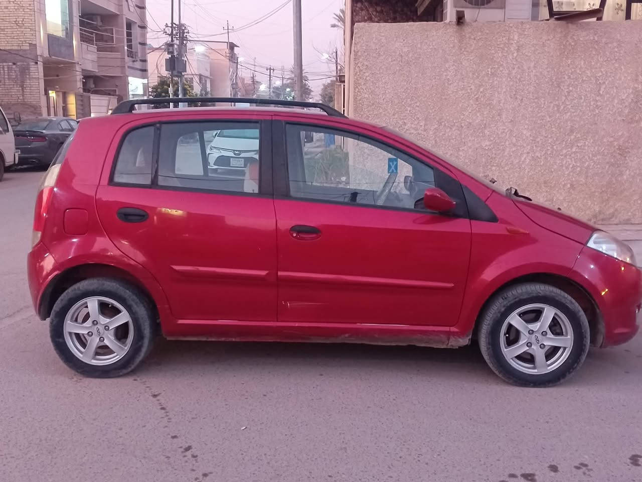 السلام عليكم بيع او مراوس باحدث
 شيري A1 موديل ١٢ رقم انكليزي بغداد بأسمي مكفوله بدون صبغ وتبديل كير مكينه نظيفه شاشه تبريد تدفئه مكانه بغداد للاستفسار الاتصال على ***********
