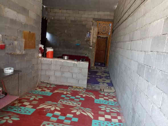 20السلام عليكم بيت 100م للبيع رباط كونكريت ارتفاع 3متر سقف سندويج البيت علنص ماكامل مكان خلف جامعة كربلاء حي الشكر بصف حي تلعفر السعر 18 عقد 35 مسجل يم المختار ***********
