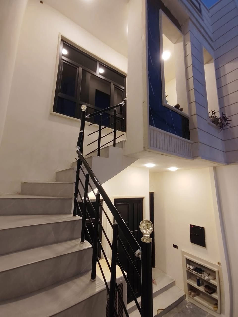 ⚜️مكتب البلديات للعقار⚜️
للايجار للايجار
دار سكني في حي السماح الاساتذة قرب المستوصف
المساحة ١٠٠م طابقين بناء حديث
ط١ غرفة نوم وهول واستقبال ومطبخ وصحيات
ط١ غرفة نوم وهول واستقبال ومطبخ وصحيات وبيتونة
للاستفسار الاتصال☎️ ***********
عنوان المكتب / الموصل حي المشراق فرع مطعم طماطة2
