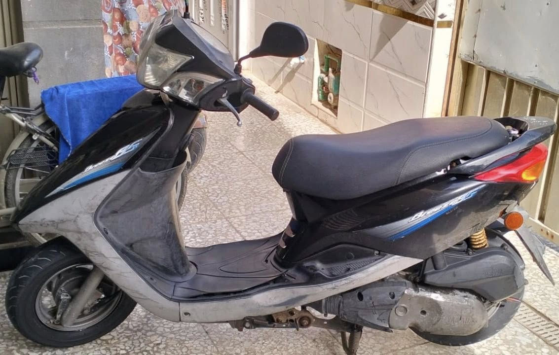 للبيع دراجه ببغاء  نضيفه وبلاديه وكل نقص مابيها  مكفوله يعني من كلشي سعرها 950الف مكاني بغداد البلديات للتواصل ***********
