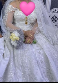 بدله زفاف • نضيفه • تلبس لحد ٨٠