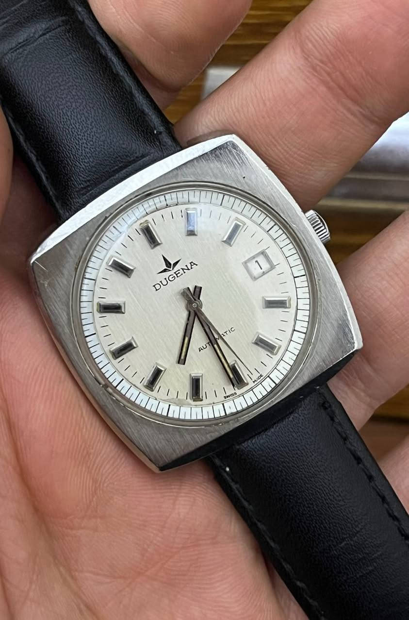 دوجينا اوتوماتيك سويسري
نافذة لعرض اليومي 
الساعة نظيفة 
الوقت مضبوط 
القطر 42 
السعر 120 الف 
التوصيل مجاني


**إذا كنت صاحب هذا الإعلان وتريد حذفه لأي سبب، رجاءا أرسل رسالة إلى الدعم الفني**