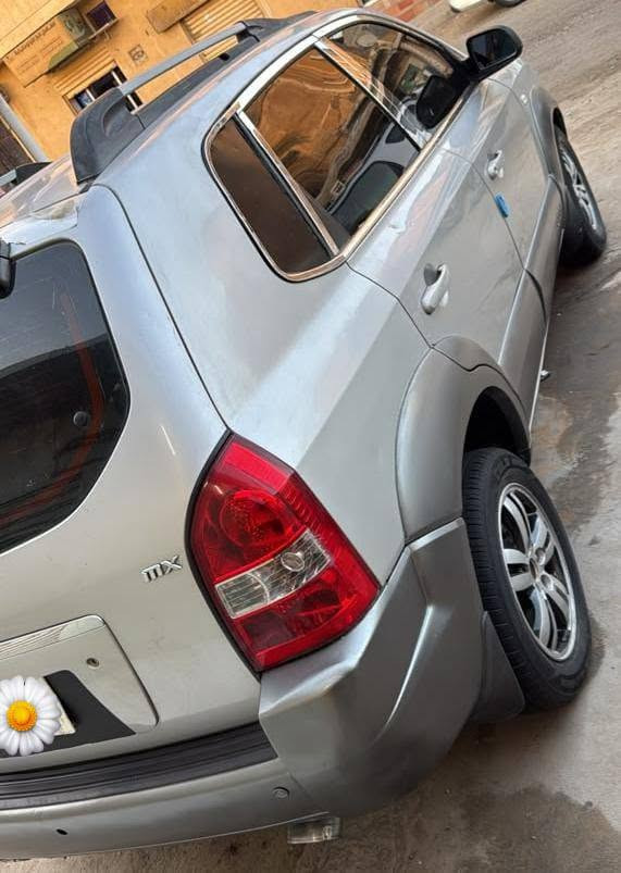 البيع في بورتسودان*
توسان 
موديل 2007
اتوماتيك
مكانه صغيرة crdi
ترخيص كسلا 
الوقود جازولين
عربيه جاااهزه 
السعر 41
600 عموله من المشتري 
0909551735        0126207373


**إذا كنت صاحب هذا الإعلان وتريد حذفه لأي سبب، رجاءا أرسل رسالة إلى الدعم الفني**