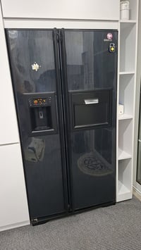 ثلاجه نوعية بيكو نضافه 100/100ثلاجه مجمده  وبيهه براد مي شغال ادوات تك...