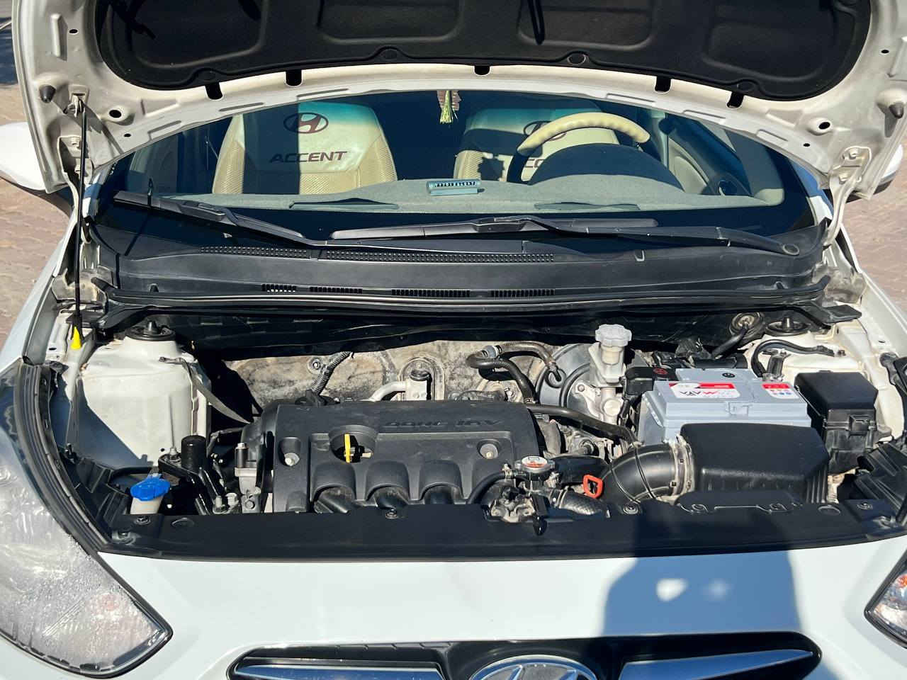 السلام عليكم حبايي

اكسنت 2013 خليجي

محرك 1600

ماشيه 90 الف km حقيقي

السعر 105 ورقه بيها مجال حك جية 

العنوان  (خانقين)

للاتصال (***********)
