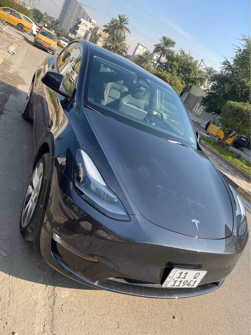 للبيع تسـلا مودل y موديل 2024
بيه ضربه جاملغ وجنطه
 بدووون ايرباك 
ماشيه  34000 كيلو قابل للزياده 
رقم بغداد ب اسمي تحويل بنفس اليوم 
السعر 23000 الف دولار 
230 ورقة 
رقم الهاتف : ***********

• سقف بانوراما زجاج
•دبل ماطور 
•420كيلو تمشيك بالشحنه الواحده 
• شاشة كبيرة حجم 15 بوصة
•تدعم جميع اللغات ومنها العربي 
•بجم كبس 
• كاميرا خلفية
• حساسات خلفية
• كاميرا امامية
• حساسات اماميه
• كاميرا جانبيه 
• كراسي كهرباء جلد 
• كراسي تدفئه
• رادار امامي
• رادار خلفي
• رادار جانبي
• مانع تصادم
•تحديد مسار 
• كاميرات 
• حساسات جانبيه
• مثبت سرعة
• كاميرات محيطيه 360° 
• تحكم بالسياره عن طريق الشاشة
• تحكم عن طريق الهاتف
• بجيك شعار عن طريق الهاتف 
• نظام قيادة آلية Auto Pilot
• عداد ديجيتال
• تشغيل تلقائي
• نظام قيادة ذاتية Full Self drive
• نظام (RCTA) للتنبيه عند الرجوع للخلف
• نظام (RSA) لكشف لافتات السرعه للطريق
• نظام (PSC) الرادار الذكي لمنع الاصطدام 
• نظام (LTA) لتحديد المسار على الطريق
• تشغيل عن بعد
• الدخول الذكي
• نظام ترفيهي كامل متكامل يحتوي على ( YouTube / WhatsApp / Tik Tok / Netflix)
•بدون ايرباك  
تخم تاير كامل جديد بغداد, العراق
