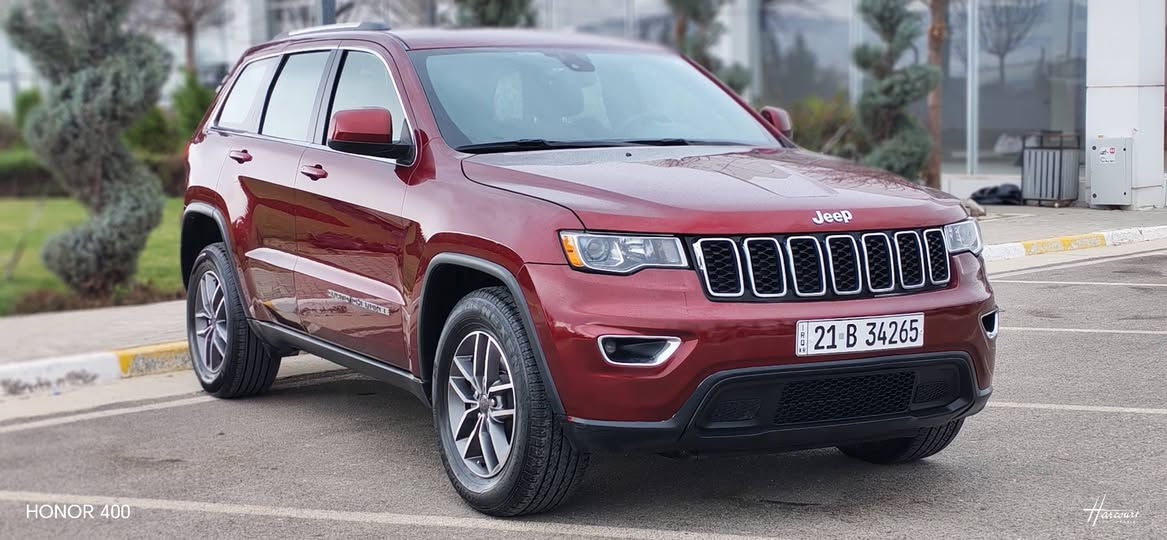 بسم الله الرحمن الرحيم
***********
***********
سعر١٩٥بي مجال 
جيب كراند شيروكي 2017🇺🇸 لون مميز
ماشي ١٦٢الف ميل گيرو محرك مكفولات
صور🖼 سونار مرفقة ب المنشور 
سنوية رقم جديد ٢٠٣١ 
العنوان السليمانية معرض باران السليمانية, العراق
