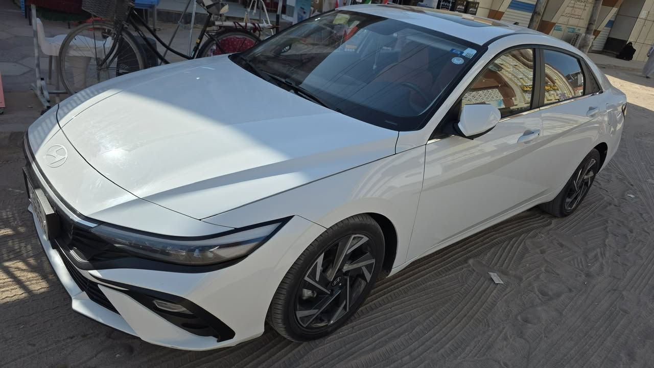 السلام عليكم 
النترا ٢٠٢٤ تجميع صيني 
محرك 1500 دبل نوزل 
كفاله عامة من كلشي وعلى الفحص مدوشمه جلد سياره بحالة الوكالة 
ماشيه ( ٣٥ الف ) 
فول مواصفات 
فتحة 
بصمة 
كامره خفليه 
حساسات اماميه خلفيه
سايدبريك دكمة 
مثبت سرعه 
تحديد مسار 
قطعتين تبريد 
شاشة ديجيتال 
سستم ايرباك 
داخل جلد اسود 
باقي مواصفات الالنترا معروفه
السعر 1٤٢$ وبيها مجال جداً جدابسيط 
مكاني البصره 
واتساب فقط 
***********
