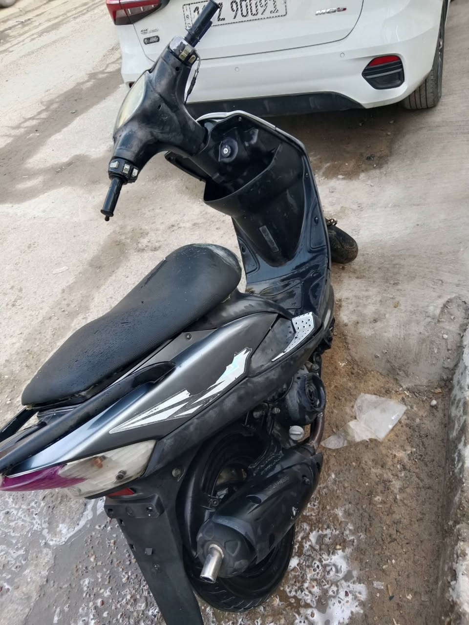 دراجه ماكس عدله ١٢٠ محرك بلادي ما مفتوح كابريتر جديد تجاري
العنوان بغداد لبياع شهداء 
رقم *********** واتساب
