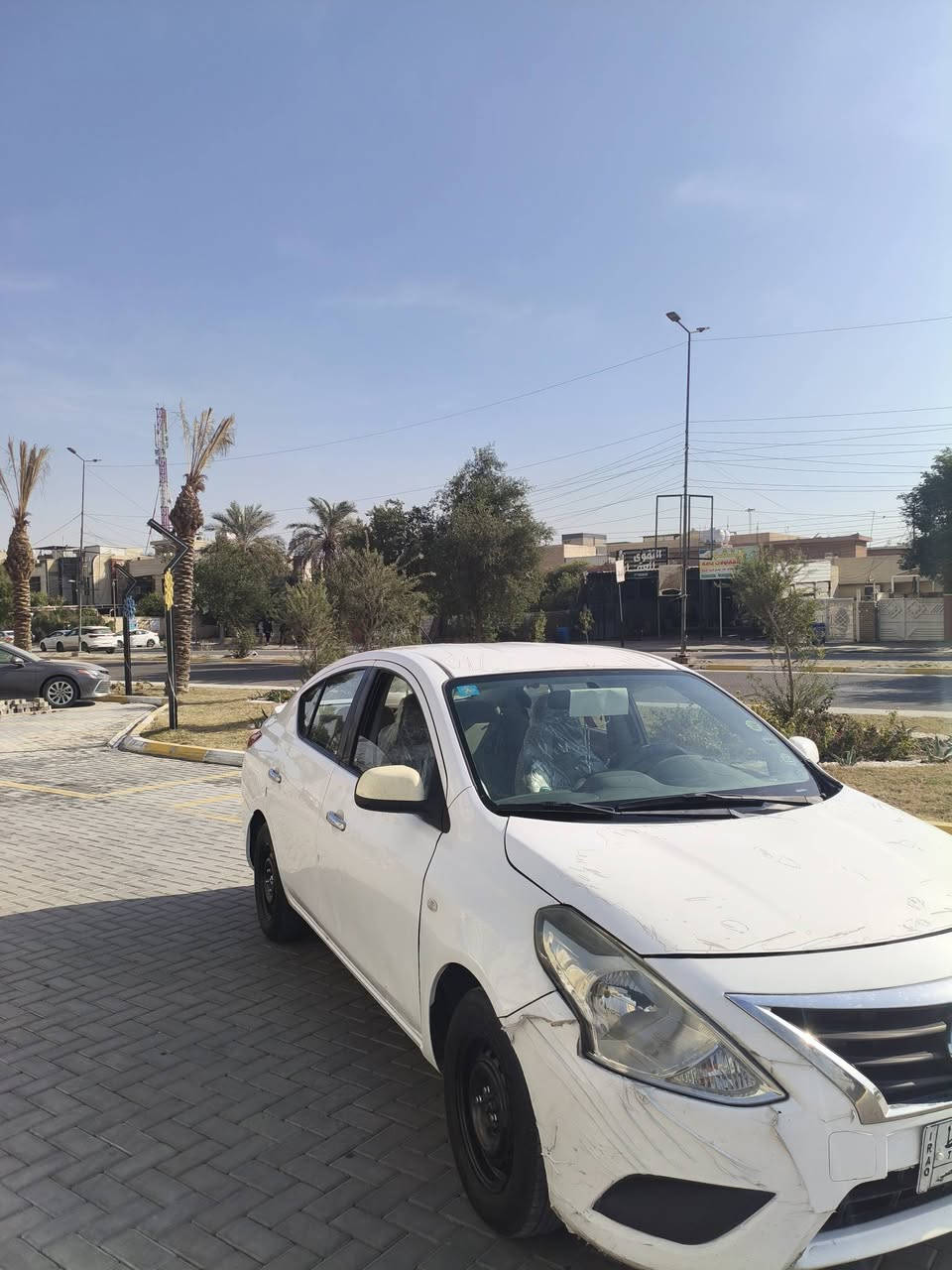 نيسان سني هندي موديل 2019
سياره اب اسمي 
رقم بغداد 
سياره ماشيه 150k 
سونارين موجود بل سياره اطلع عليهن
بيها طخه بل باب الخلفي من جهه السياره 
العنوان بغداد حي الجهاد 
رقم *********** واتساب أو رصيد لايوجد ماسنجر 
سعر 96 وبيها مجال حك الجيه
