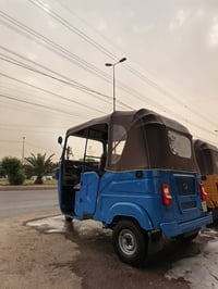 تكتك للبيع مديل 2021  كفاله عام  بيه بس لغد بارد شويه 07775011446