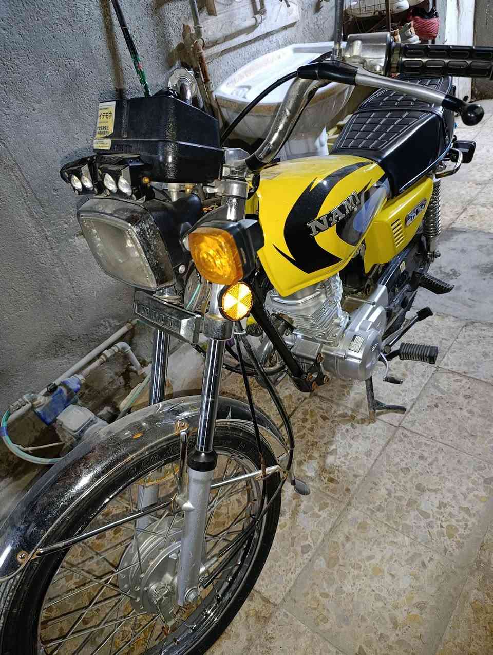 سلام عليكم ارشا موديل 15 تعمير كله غراض نامه 24 مكينه مبدل بيها بستم وولفات نشطه ومابيها خلل بيها بريك عمبار خلفي بالرجل  اوراق وكاملة مكاني ناصرية مركز سعرها 825 وبيها مجال للشراي ***********
