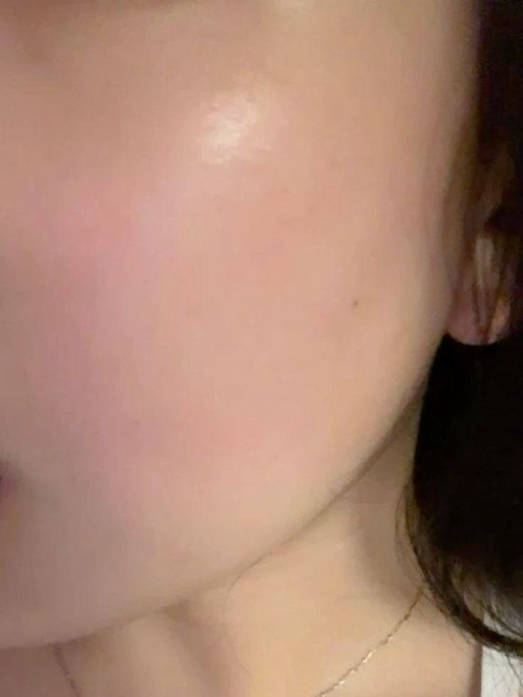السلام عليكم حبايبي  اليوم اجاني صابون اماراتي بل اطعام كل طعم يختلف ولعطر خرافي ترطب البشره وتصفي وتبيضه بنفس الوقت وتشيل الحالات السوداء  كل هاذاا وللزباێن الحلوين 12 قطعه ب12   الباكيت ب100 وشرف بيكم  لي حب يطلب يتخل خااص وهلا وسهلا  موجود توصيل لكافه المناطق ولمحافضات توصيل داخل المحافضه واسط 300 وشرفنه  اطلبو متخسروون فدشي راقي امااراتي 🌼🔥❤


**إذا كنت صاحب هذا الإعلان وتريد حذفه لأي سبب، رجاءا أرسل رسالة إلى الدعم الفني**