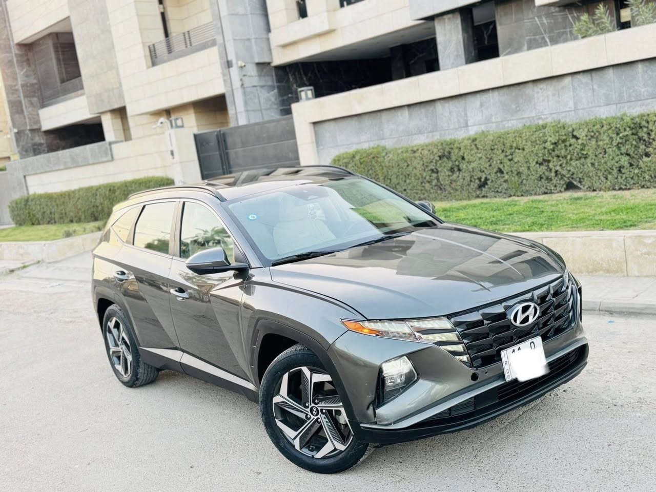 السلام عليكم للبيع توسان 2022
رقم بغداد بسمي هزه وفحص جديده 
حادثها البنيد فقط الباقي كفاله عامه 
لون مميز فستقي لامع كلش حلو 

معروضه 177 وبيها مجال 

رقم الهاتف ***********

مواصفات فول 1/1 
فتحه سقف 
شاشه جبيره + كاربلي 
رادارات جوانب 
كشنات حار بارد 
رادار امامي 
سايد بريك بصمه 
كشنات جلد + كهرباء 
اشاير مري
اوتو هولد 
شاحن واير ليس 
سياقه ذاتيه 
مثبت سرعه 
جنطه كهربائيه 
5 كامرات 
مدات قياده سبورت أيكو 
توقف ذاتي 
تحديد مسار 
مانع تزحلق
تشغيل عن بعد 
بصمه + بصمت ابواب
