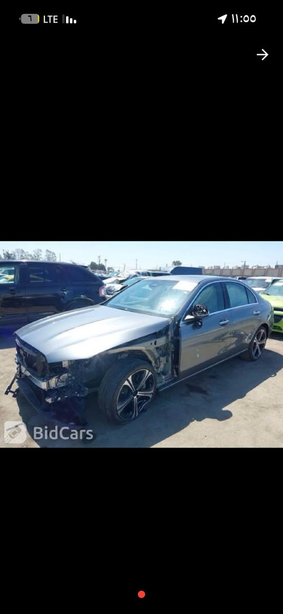 مرسيدس c300
2022
حادثها قطعة وحدة 
موجودة وية الصورة 

فول مواصفات 
ماشية ٥٠ الف 
السعر 32 الف 

مكان السيارة يرموك او حي الجهاد

***********
