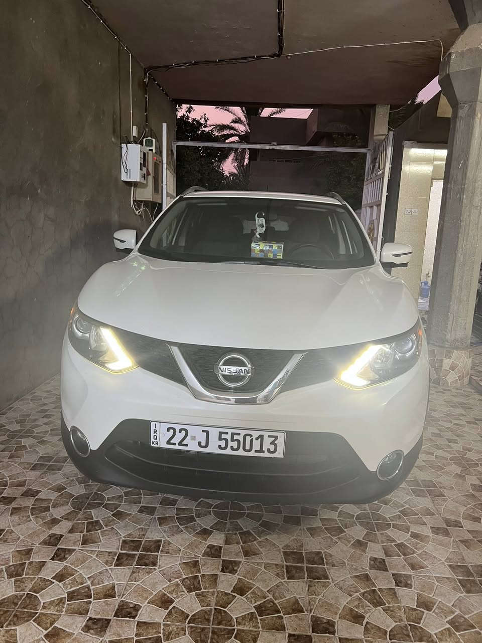 للبيع أو مراوس بكامري حديث 

نيسان روج ٢٠١٧ سبورت 
لون ابيض 
رقم أربيل بأسمي 
كلين (عدا رصعه خفيفه بالباب الأيمن الخلفي )
كاميرات محيطيه 
رادار جانبي 
بصمه 
تشغيل عن بعد 
ماشيه ١١٧ الف ميل وقابل للزياده 
نظيفة جداً 
گلو ومحرك مكفول 
مكان السيارة(صلاح الدين)

للاستفسار عن السعر اتصل 
***********
***********

