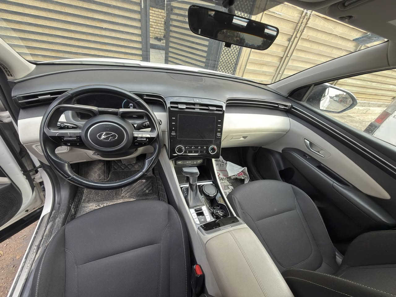 السلام عليكم
توسان موديل 2023 خليجي
ماشيه19 كم مواصفات ماعدا البانوراما
تشغيل عن بعد
بيه طخه صغيره بالصندوق
السعر 225$البلديات
***********
