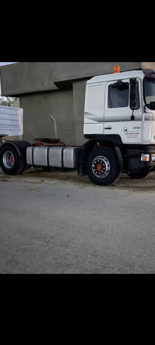 السلام عليكم سياره مان للبيع موديل 92 قماره كفاله كير مكينه جدد المكان نجف رقمه سياره نجف سنويه 28 تخم تاير جديد رقم الهاتف ***********
