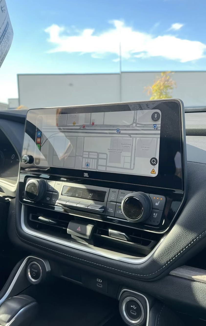 � تويوتا جراند هايلاندر موديل 2024
فول فول – فئة LIMITED – سيارة VIP

🔥 السيارة نظيفة نظافة الوكالة وما بيها أي نواقص
🔥 استعمال خفيف وجاهزة للفحص

المواصفات:
✅ بانوراما
✅ داخلية VIP فخمة
✅ شاشة كبيرة
✅ نظام صوت JBL
✅ رادار أمامي وخلفي
✅ رادار مرايات + تحذير خروج عن المسار
✅ بصمة تشغيل
✅ شحن وايرلس
✅ كشنات كهرباء
✅ مرايات كهرباء بإشارة
✅ جاراج كهرباء
✅ دبل أكس (فل مواصفات)
✅ طيارات جديدة

ملاحظة مهمة:
السيارة بيها تعديل بارد خفيف بباب السايق فقط
🚫 ما بيها شاصي
🚫 ما بيها إيرباق
السيارة حل حل حل ونظيفة جداً

💰 السعر: 435 ورقة
🔹 مجال بسيط للجادين فقط

📍 المكان: دهوك

📞 WhatsApp: 0751 459 5188
📱 Korek: 0750 901 7902

✨ سيارة مرتبة، مواصفات عالية، وجاهزة للتسليم ✨
