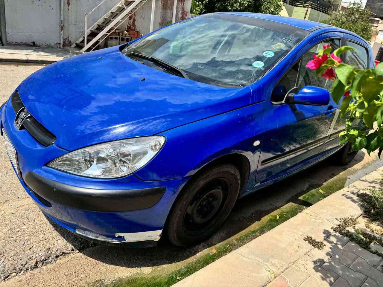 بيجو 307 موديل 2005
بدون نواقص بدون صبغ وبدون حادث سعر 62 وبي مجال 
رقم كركوك كوبون بنزين موجود
للتواصل ***********
