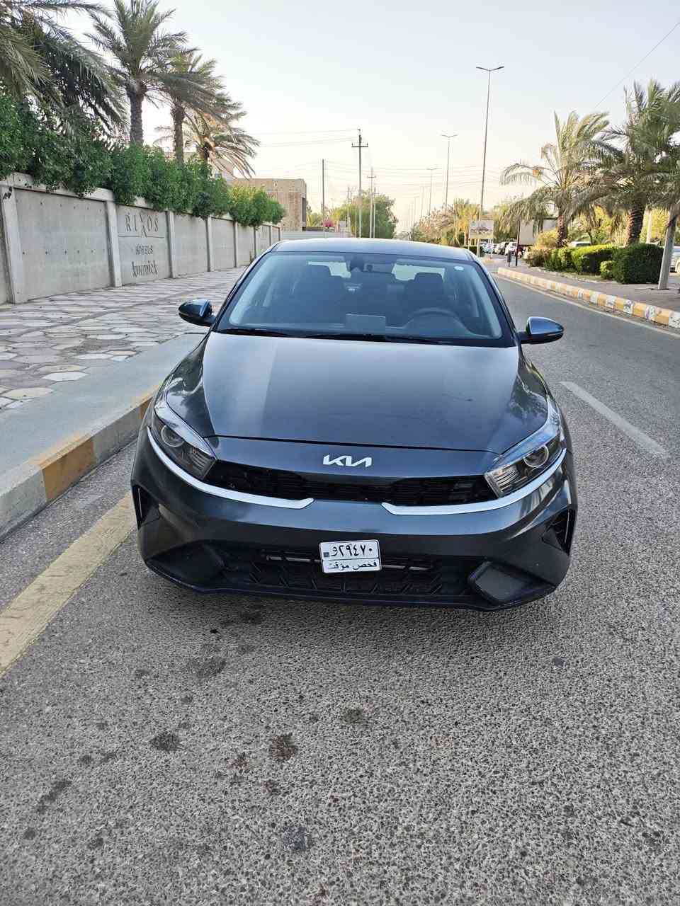 سلام عليكم ‏
كيا فورتي 2024 وارد امريكي 🇺🇸 فئة (LX)ضرر البنيد وجاملخ الأيمن (صور الحادث مرفقه ضمن المنشور)
محرك كير كلشي كفاله عدا الحادث المذكور☝️
(( ابيع على الفحص وين يعجبك افحص 👍))
رقم (ميسان شهداء) جديد هزه فحص سنويه جديده
 ماشيه (30000 ميل )
محرك 2000 Doch دوش
رادارات جانبيه تحديد النقطه العمياء ⚠️
رادار خلفي تنبيه عند الرجوع‼️
رادار امامي ❗️❌
تحديد مسار/ سياقه ذاتيه 
اوتو بريك /توقف ذاتي عند الاقتراب ⛔️
اشاره بل مرايه 💡
كامره دوراه 📷
شاشه كبيره تدعم 📲Android Auto/car play
خرائط Gps 📌
فول تحكمات ستيرن 
3 انظمة قياده Sport/Normal/Smart
كروز مثبت سرعه 
ويل كب كروم 
حساس اطارات 
شاشة ظبط واعطال بل دشبول 
منافذ Usp/ Aux/ 12V
4 دسك/ مانع انزلاق/Abs
السعر 135 بيها مجال قليل للشراي 
السياره جديده وجاهزه بدون اي نقص . العنوان ميسان/حي القاهرة الأولى..  للأتصال هذا رقمي ***********متوفر واتساب

